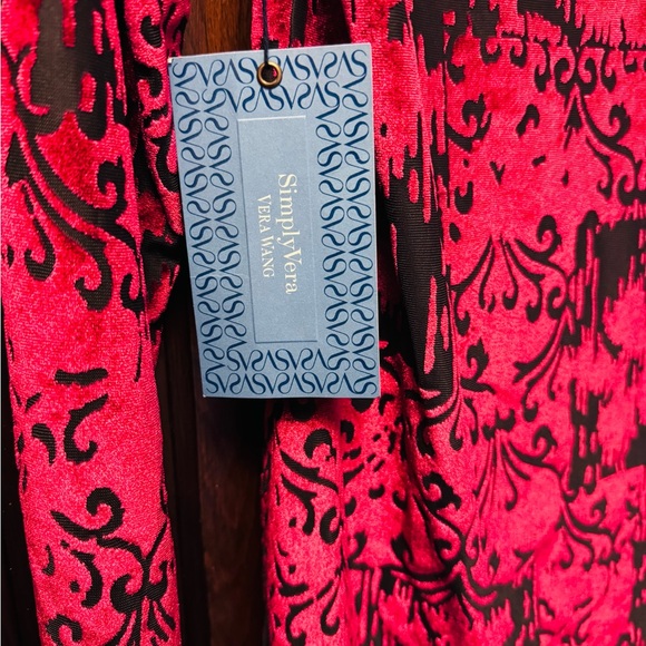 NWT - Women’s Simply Vera - Vera Wang Velvet Burnout - Picture 6 of 6